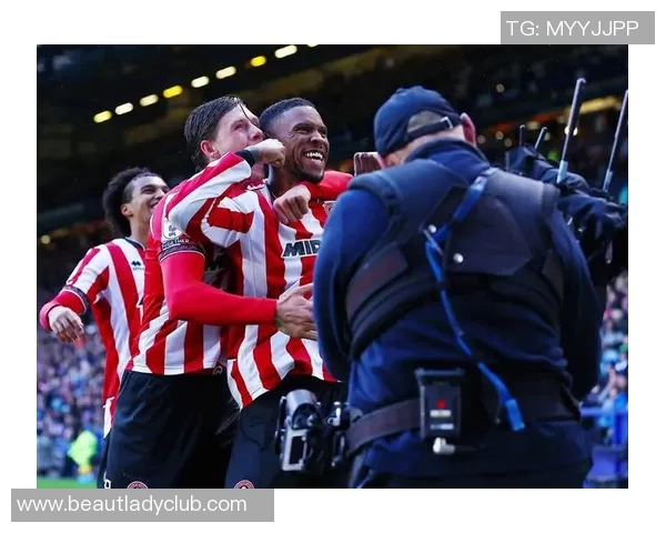 谢菲尔德联与曼联对决前瞻分析及双方近期状态评估